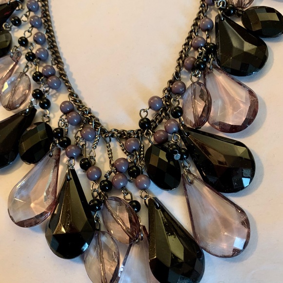 STUNNING NECKLACE TO COMPLETE YOUR OUTFIT❤️ - Picture 2 of 5